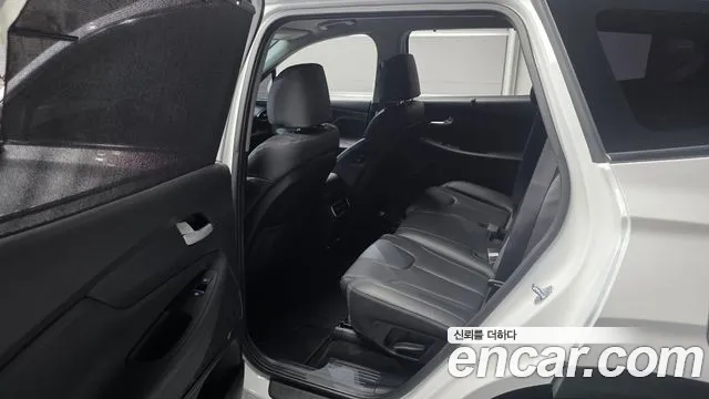 Hyundai Santafe — Фото автомобиля 8