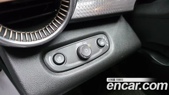 ChevroletGMDaewoo Trax Trax Кроссовер — Фото автомобиля 18