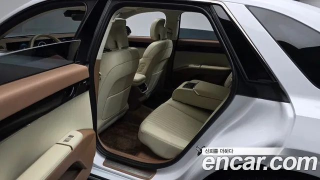 Hyundai Grandeur GN7 — Фото автомобиля 16