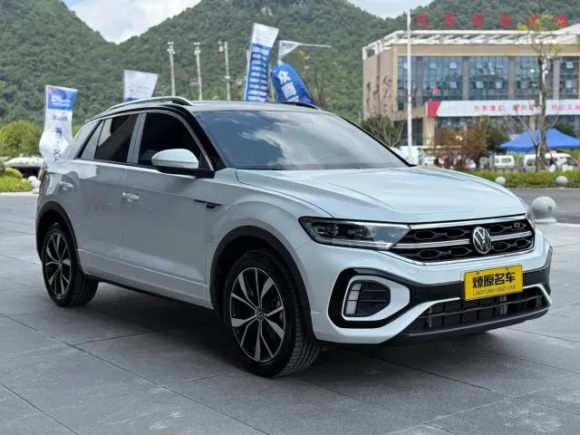 Volkswagen T-Roc — Фото автомобиля 3