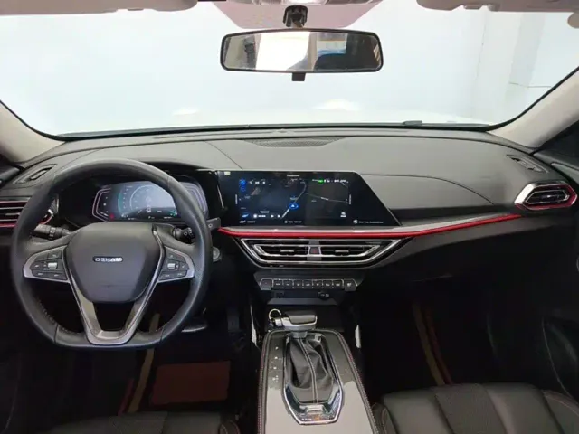Changan Oushang X5 — Фото автомобиля 9