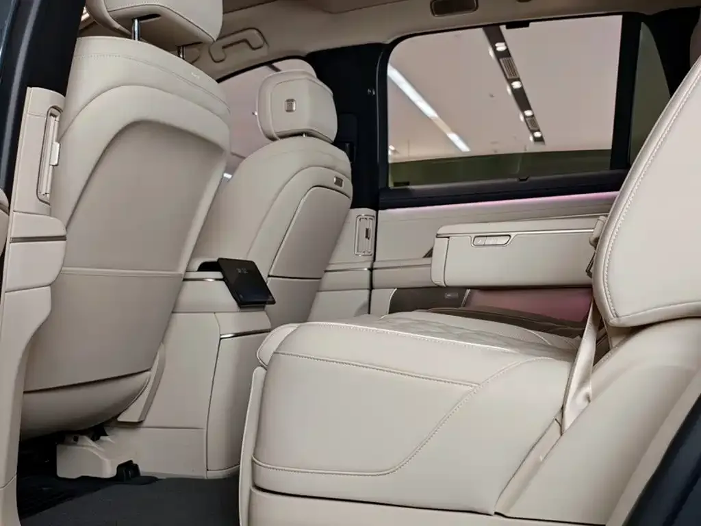 NIO NIO ES8 2025 Model 6-Seat Executive Luxury Edition — Фото автомобиля 16