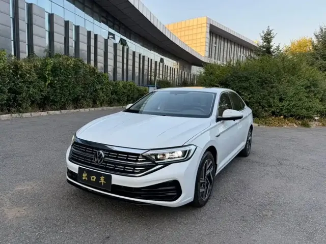 Фотография автомобиля — Volkswagen Sagitar