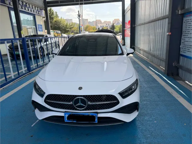Фотография автомобиля — Mercedes-Benz A-Class