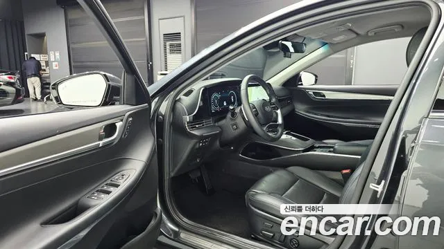 Hyundai Grandeur New — Фото автомобиля 10