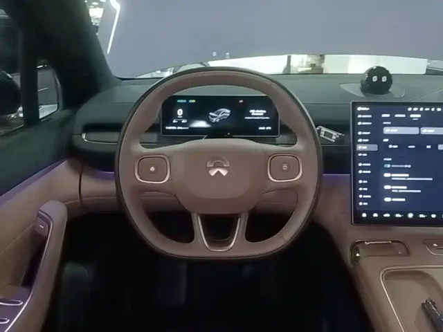 Nio EC6 — Фото автомобиля 10