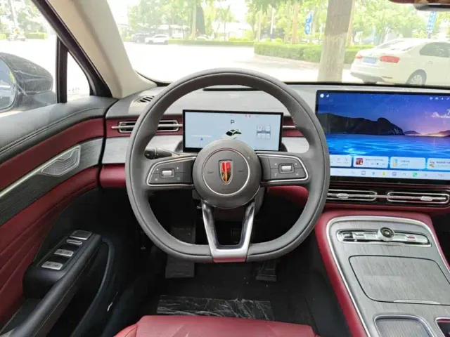 Hongqi H5 — Фото автомобиля 10