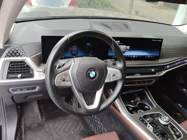 BMW X7 — Фото автомобиля 12