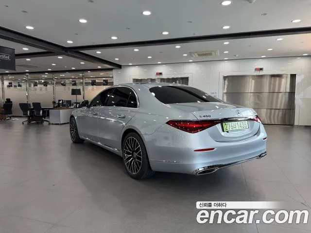 Mercedes-Benz S-Class — Фото автомобиля 3
