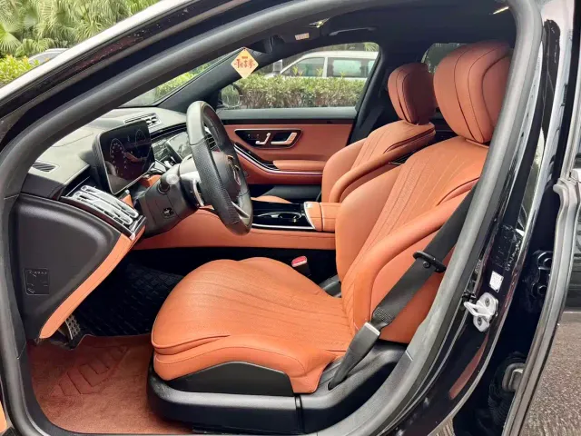 Mercedes-Benz S-Class — Фото автомобиля 4