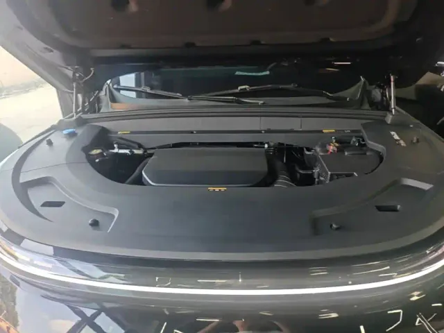 Li Auto Li Auto L7 2024 Pro — Фото автомобиля 19
