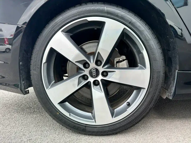 Audi A6L — Фото автомобиля 14