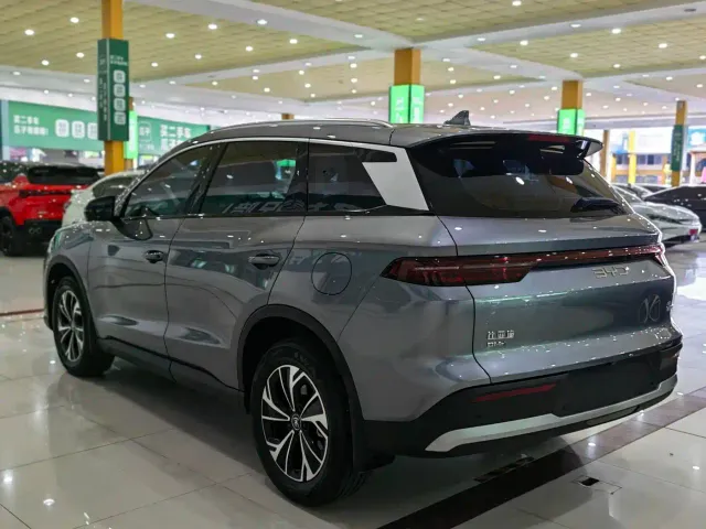 BYD Song Pro — Фото автомобиля 9