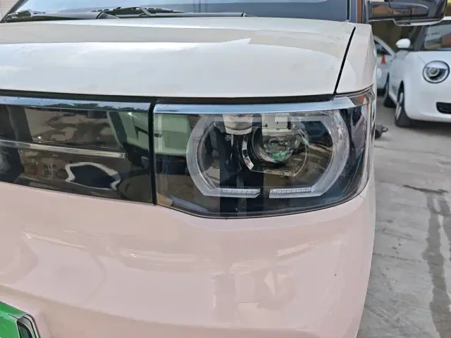 Wuling Hongguang Mini EV — Фото автомобиля 23