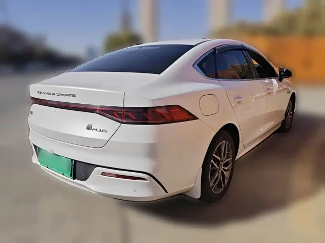 BYD Qin PLUS — Фото автомобиля 4