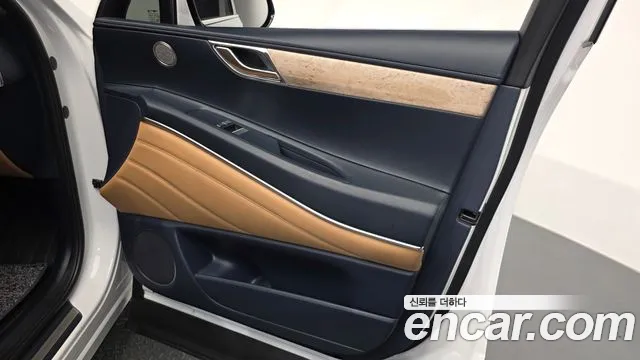 Genesis GV80 — Фото автомобиля 13