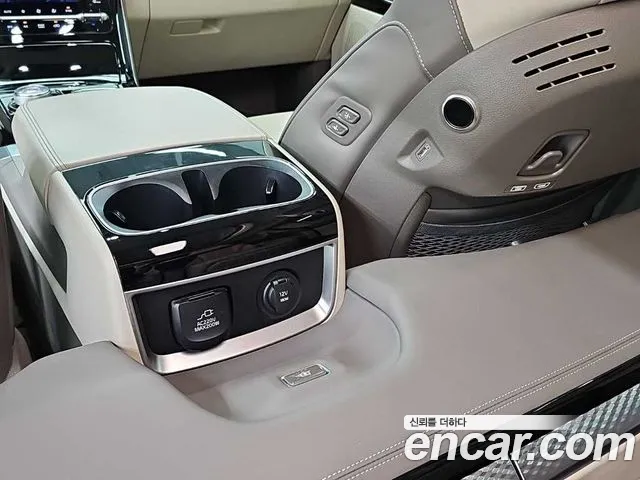 Kia Carnival 4th Gen — Фото автомобиля 16