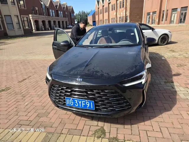 Buick Regal — Фото автомобиля 2