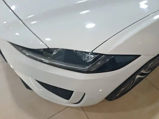 Jaguar XEL — Фото автомобиля 23