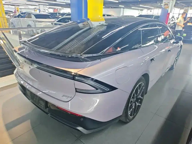 Xpeng P7+ — Фото автомобиля 6