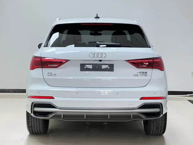 Audi Q3 — Фото автомобиля 5