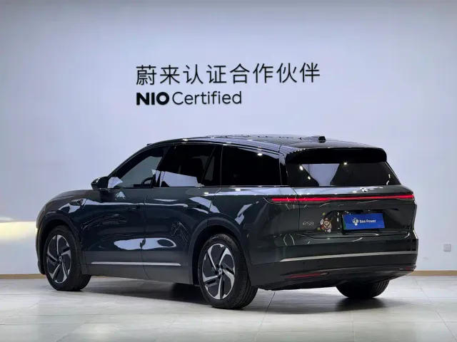 Nio ES8 — Фото автомобиля 8