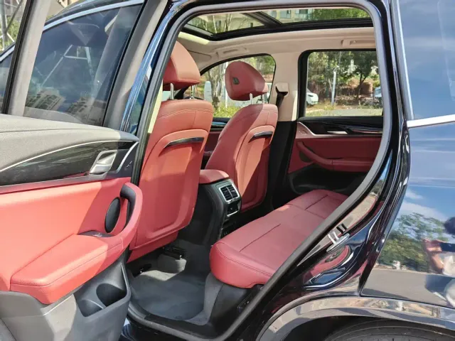 BMW X3 — Фото автомобиля 6