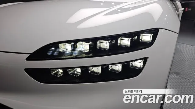 Genesis GV60 — Фото автомобиля 6
