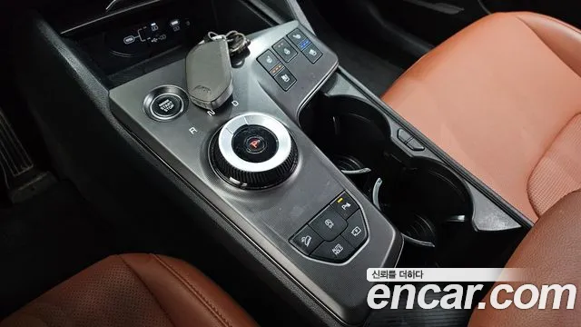 Kia Sportage Бензин 1.6 турбо 2WD — Фото автомобиля 9