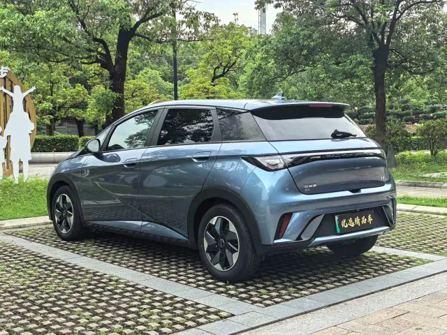BYD Dolphin — Фото автомобиля 9