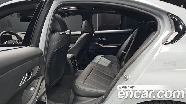 BMW 3-Series 3 серия (G20) 320i M Sport — Фото автомобиля 24