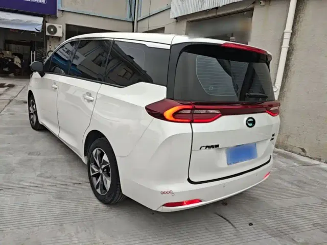 GAC Trumpchi M6 — Фото автомобиля 4
