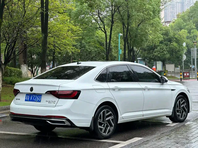 Volkswagen Sagitar — Фото автомобиля 5