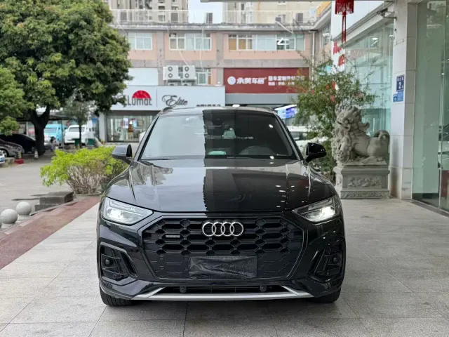 Audi Q5L — Фото автомобиля 2