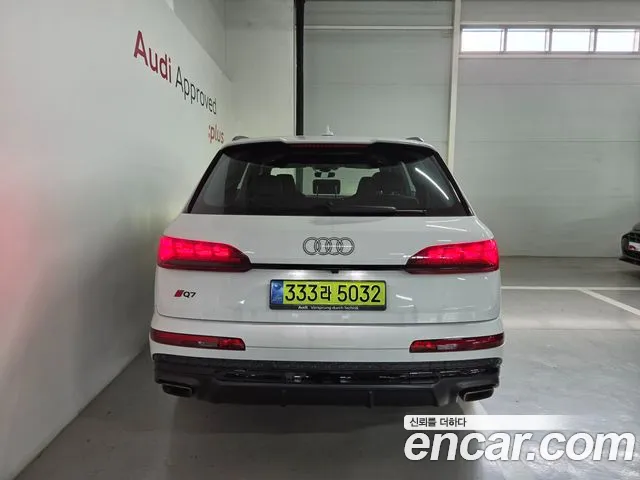 Audi Q7 — Фото автомобиля 4