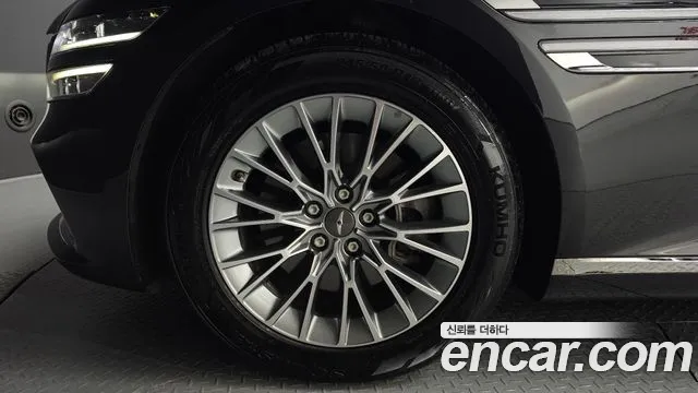 Genesis G80 RG3 — Фото автомобиля 5