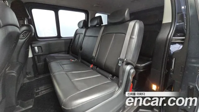 Hyundai Staria Staria Tourer 11 мест — Фото автомобиля 12