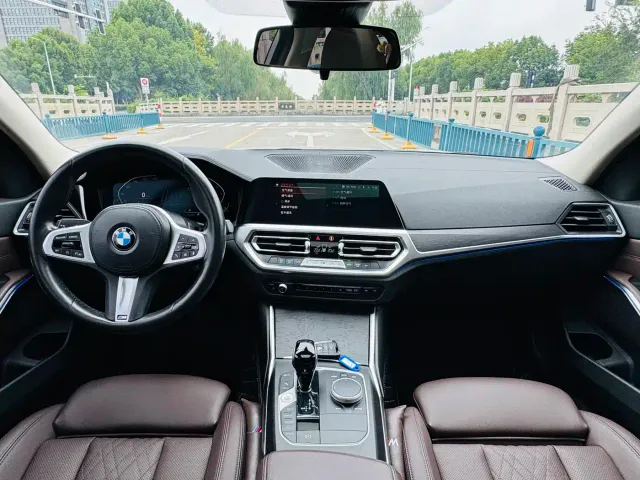 BMW 3 Series — Фото автомобиля 10