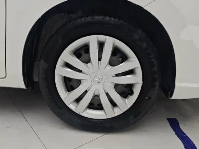 Honda Fit — Фото автомобиля 6