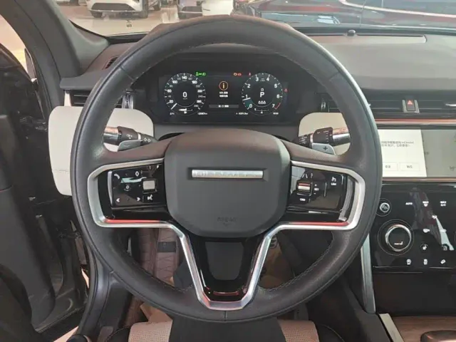 Land Rover Discovery Sport — Фото автомобиля 10