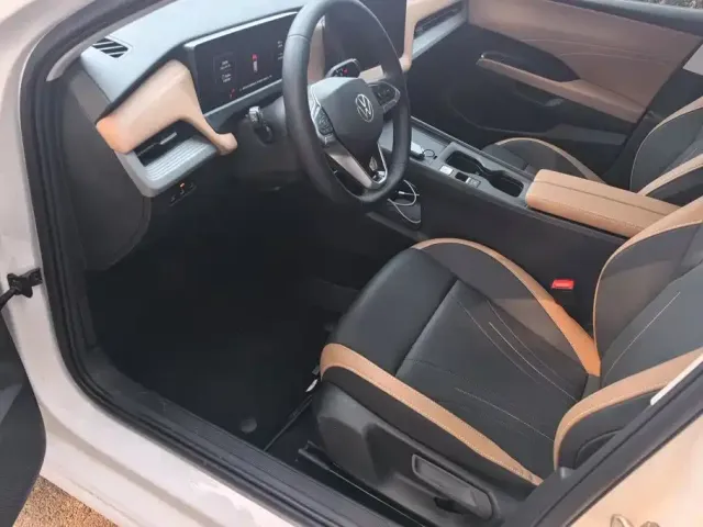 Volkswagen Sagitar — Фото автомобиля 9
