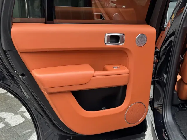 Li Auto L9 — Фото автомобиля 16