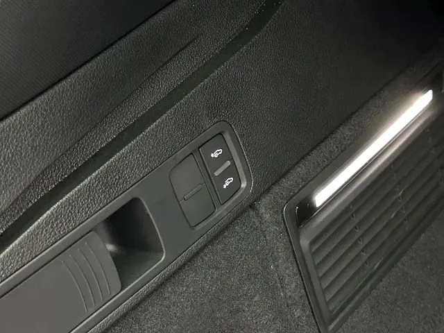 Audi SQ5 — Фото автомобиля 29