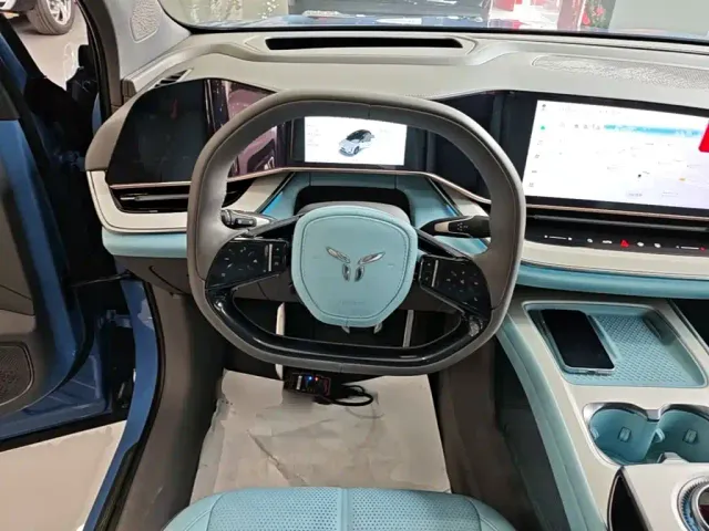 Hongqi Tian Gong 08 — Фото автомобиля 10