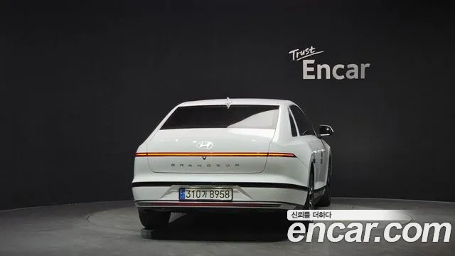 Hyundai Grandeur — Фото автомобиля 4