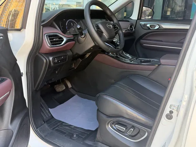 GAC Trumpchi M6 — Фото автомобиля 8