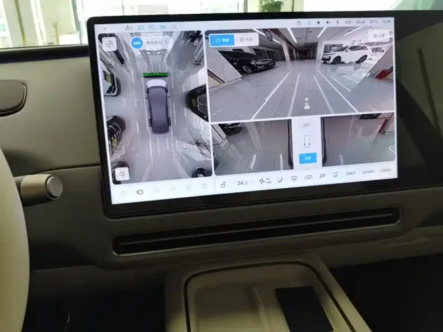 Li Auto i8 — Фото автомобиля 12