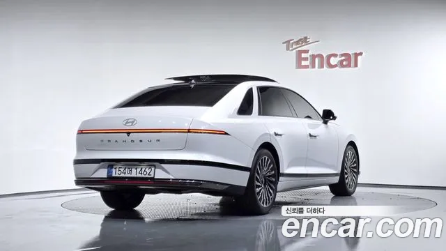 Hyundai Grandeur — Фото автомобиля 2