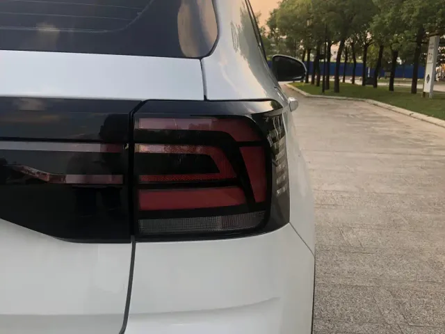 Volkswagen T-Cross — Фото автомобиля 10