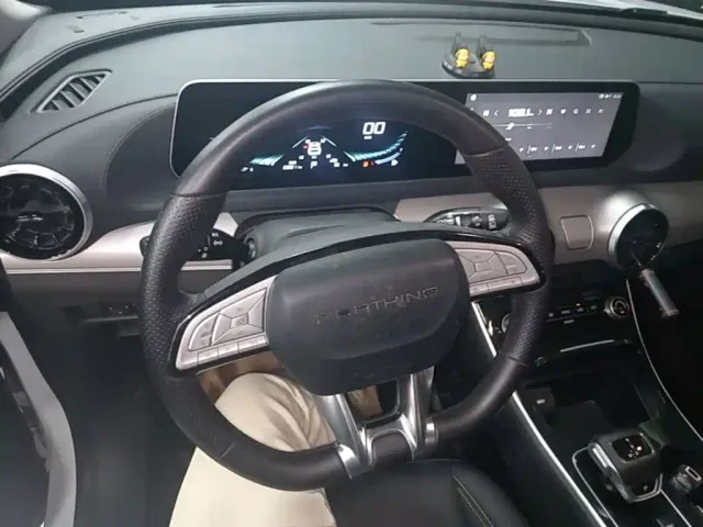 Forthing T5 Evo — Фото автомобиля 10